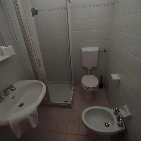 Ξενοδοχείο με διαμερίσματα Duna Con Bagno