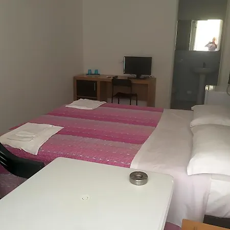 Duna Con Bagno Ξενοδοχείο με διαμερίσματα Lido Adriano